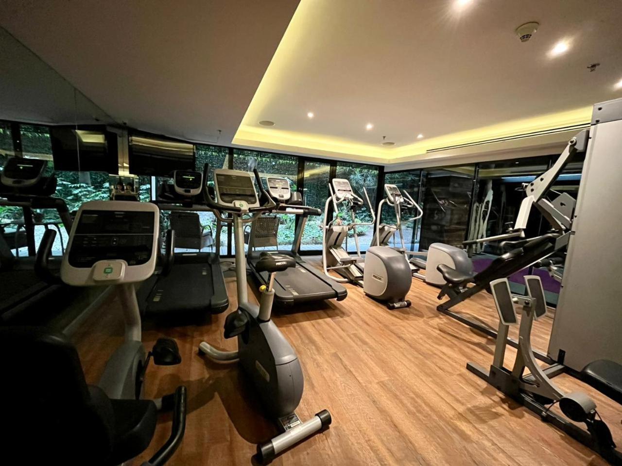 Las Suites Campos Eliseos Мексико Сити Екстериор снимка