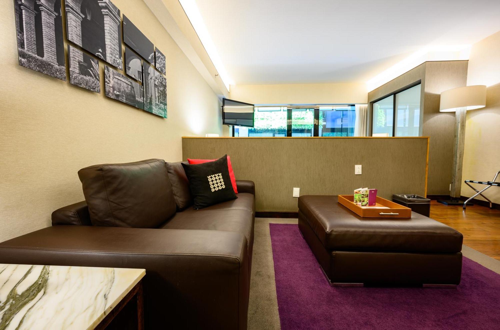 Las Suites Campos Eliseos Мексико Сити Екстериор снимка