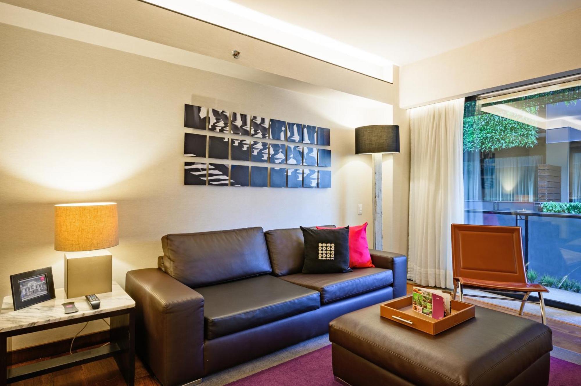 Las Suites Campos Eliseos Мексико Сити Екстериор снимка