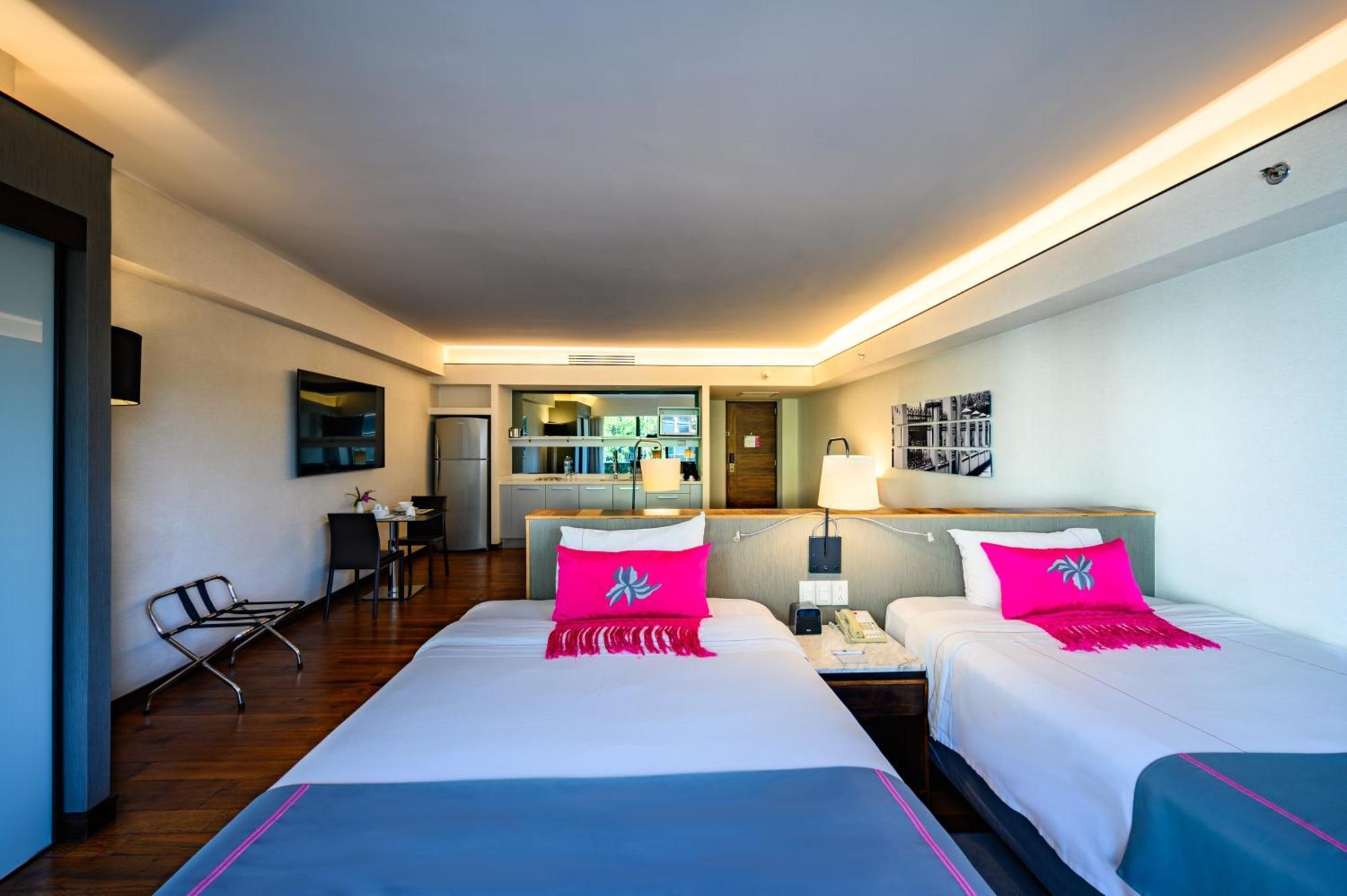 Las Suites Campos Eliseos Мексико Сити Екстериор снимка
