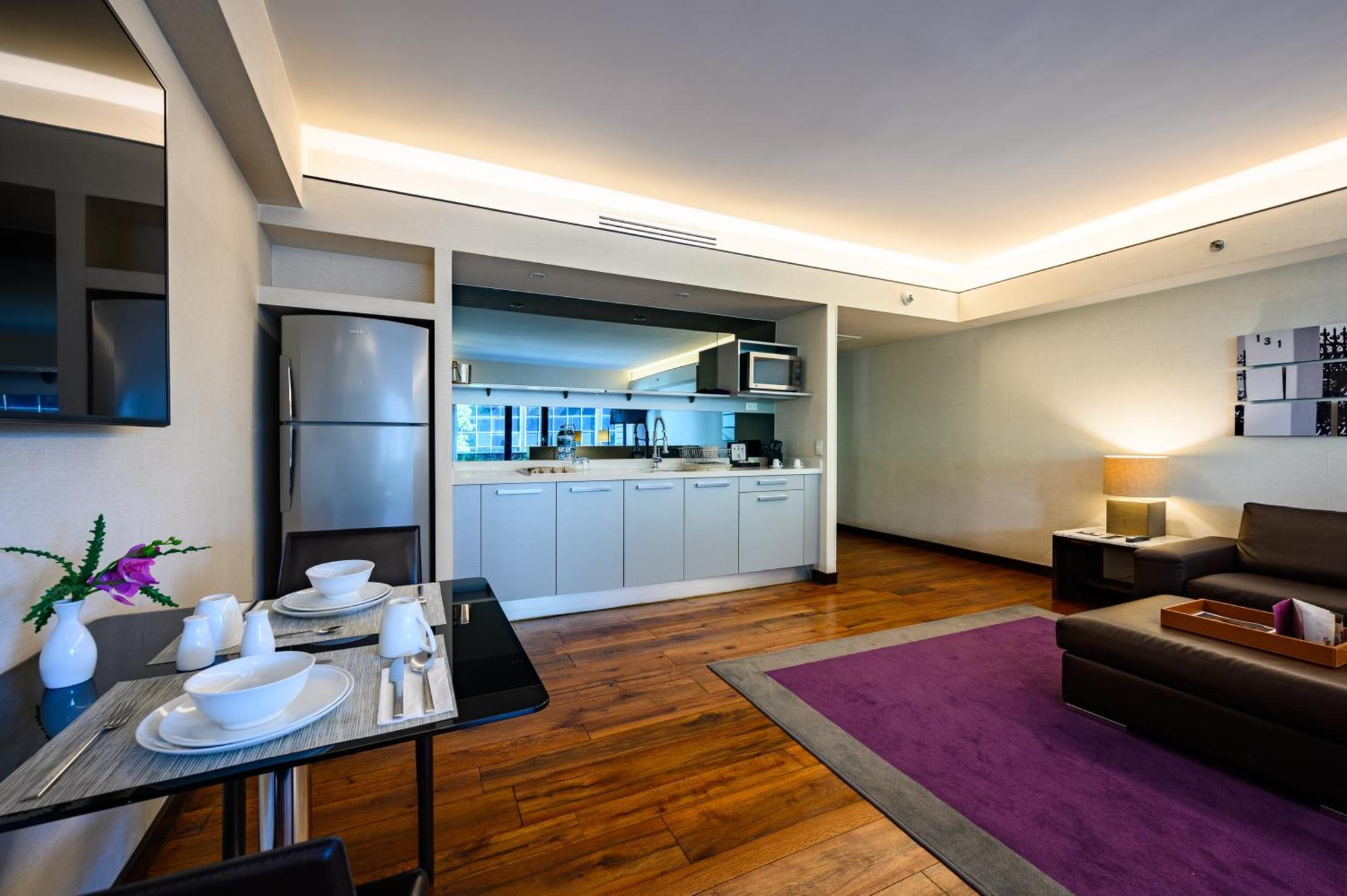 Las Suites Campos Eliseos Мексико Сити Екстериор снимка