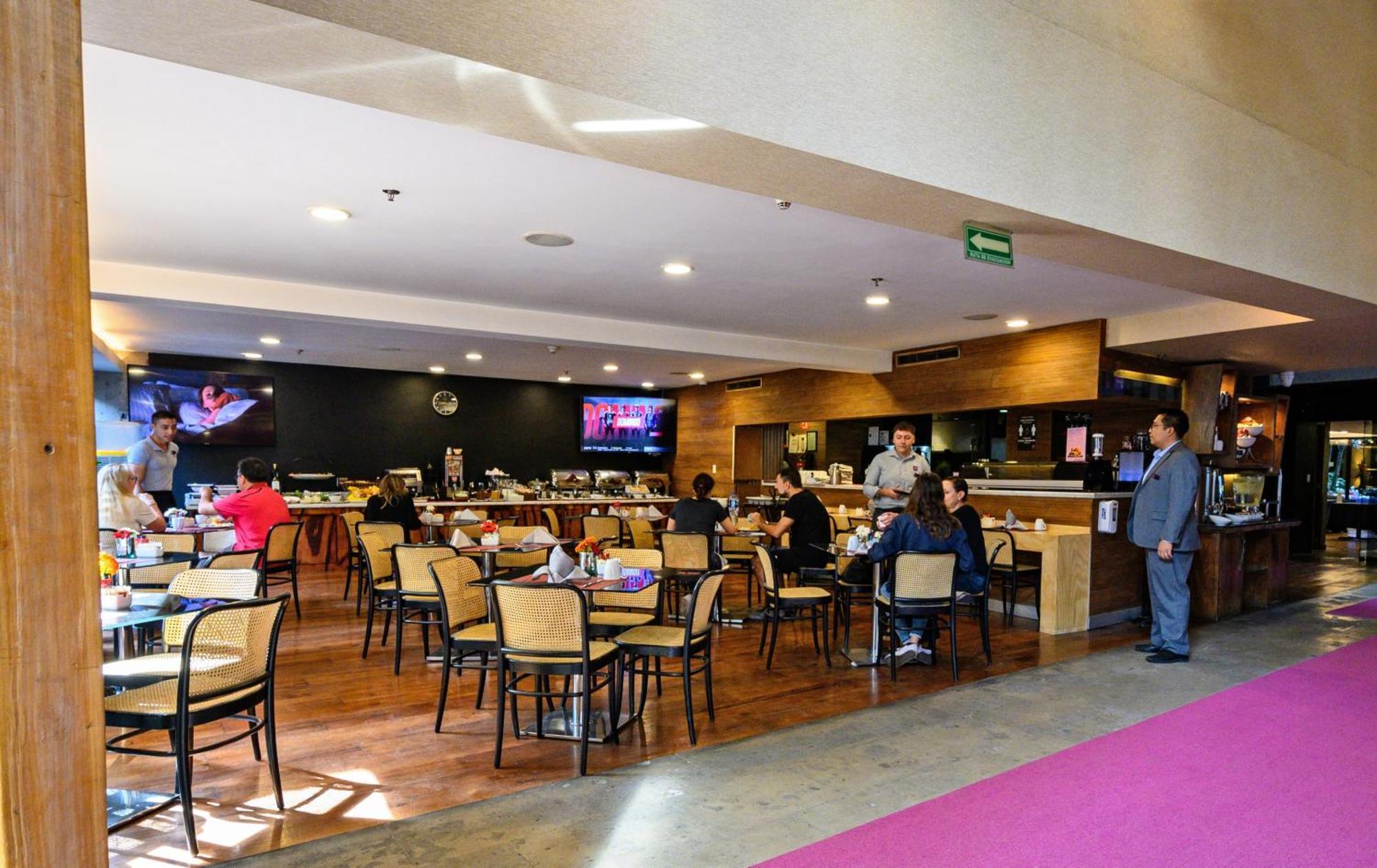 Las Suites Campos Eliseos Мексико Сити Екстериор снимка