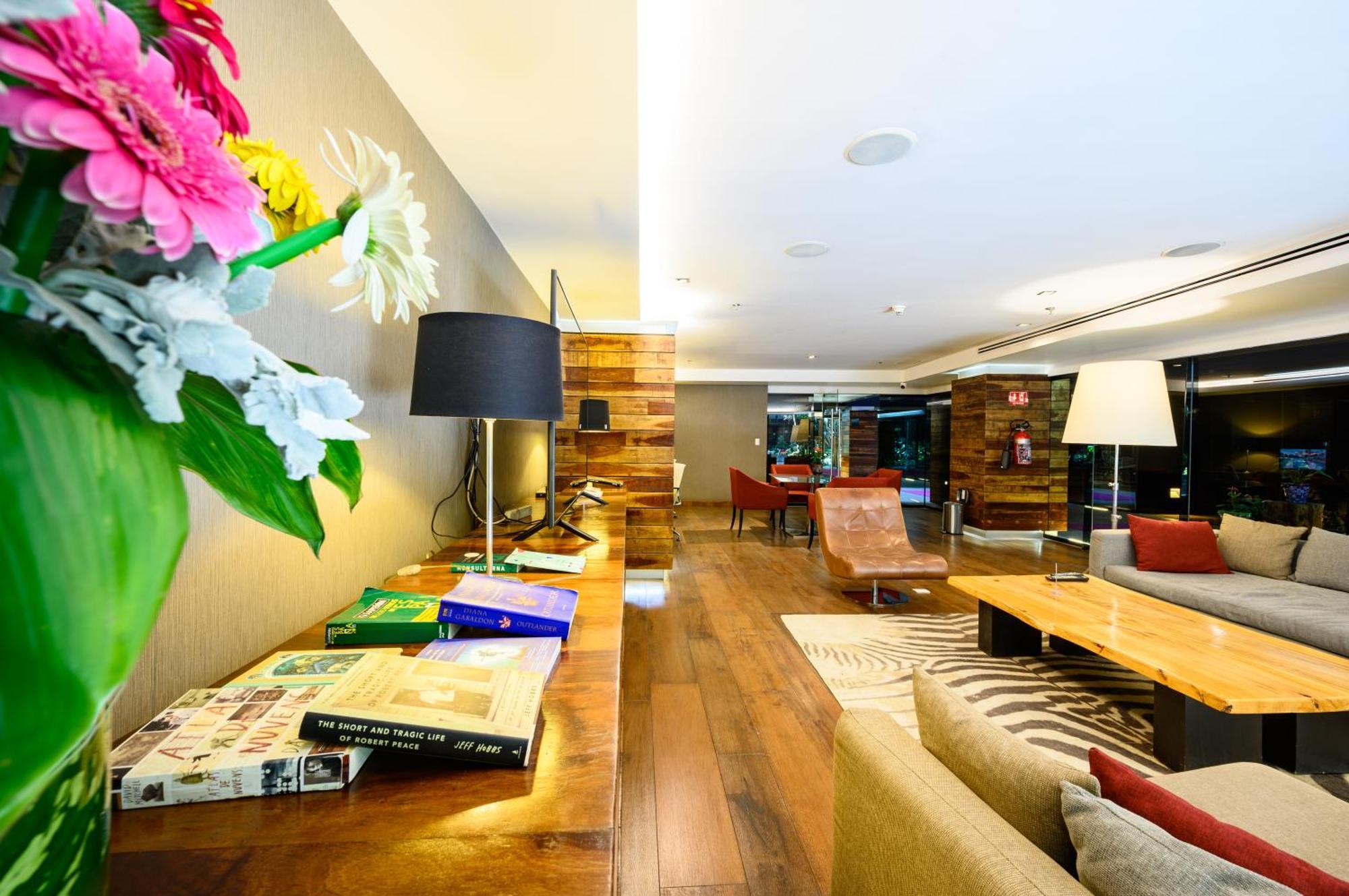 Las Suites Campos Eliseos Мексико Сити Екстериор снимка