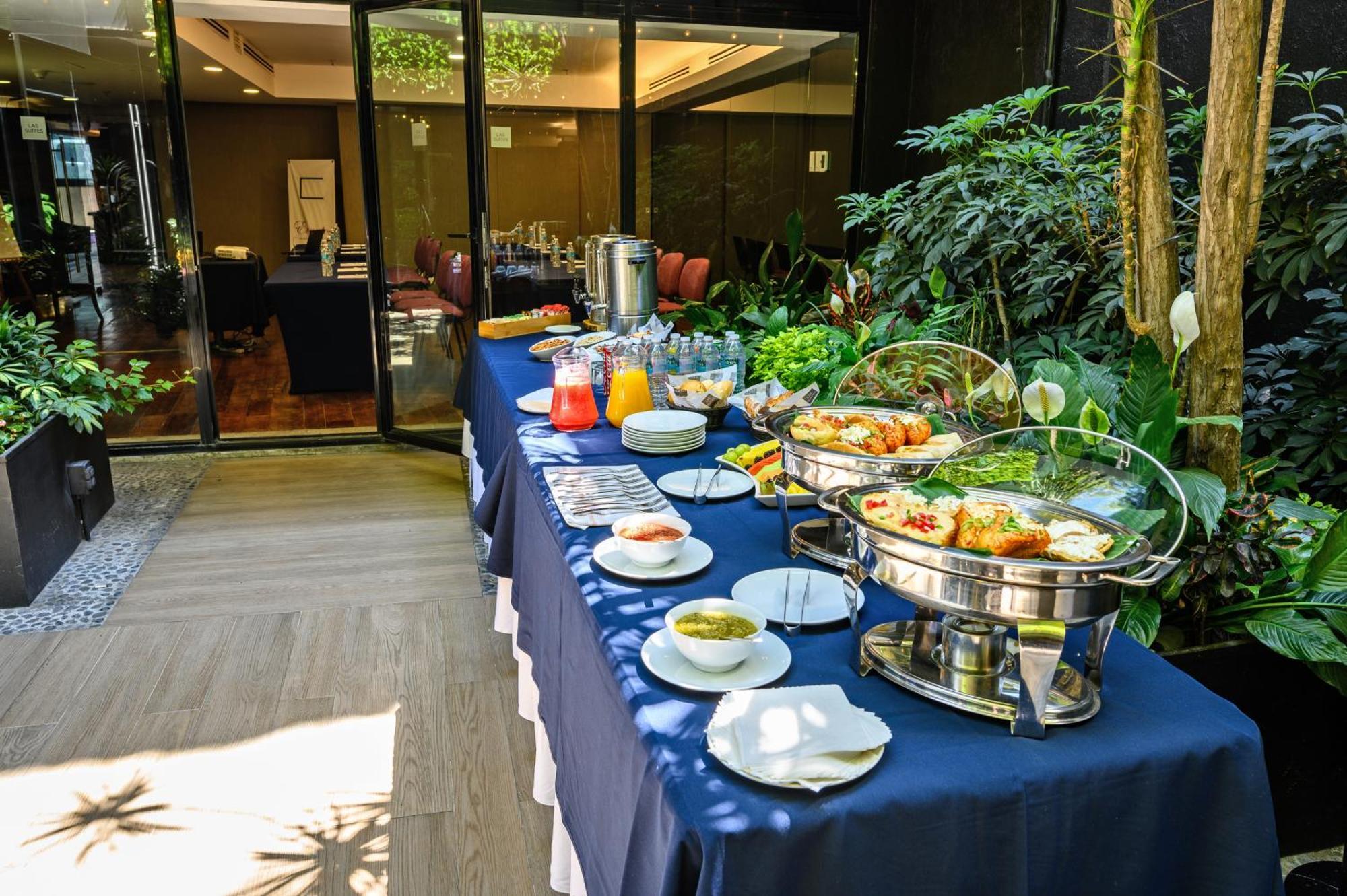 Las Suites Campos Eliseos Мексико Сити Екстериор снимка